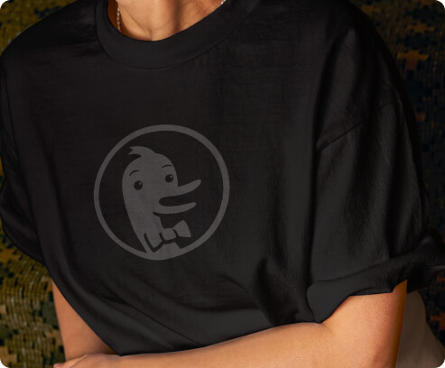 DuckDuckGo Dark Mode t-shirt, front